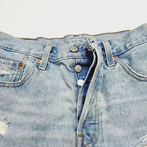 Levi's 501‎ Premium Big E Distressed Ripped Cut off Jean Shorts Women's 28 614 - Picture 3 of 9